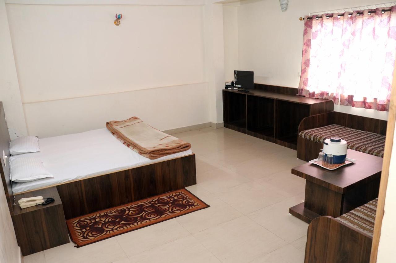 Hotel Jain Residency à Pachmarhī Extérieur photo