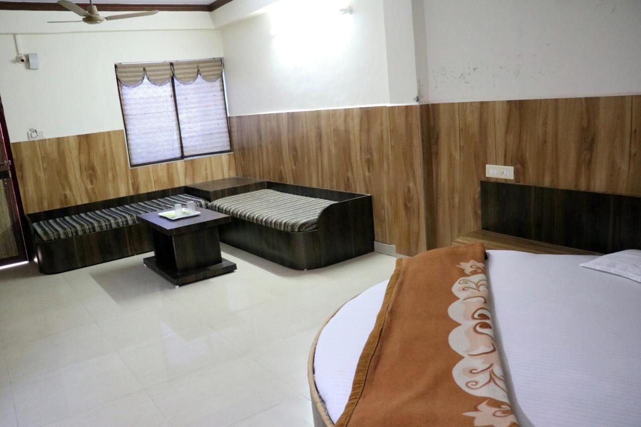 Hotel Jain Residency à Pachmarhī Extérieur photo